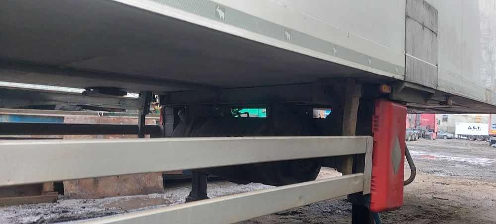 Велоотбойник на полуприцеп,прицеп