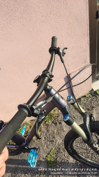 Cube flying circus nova