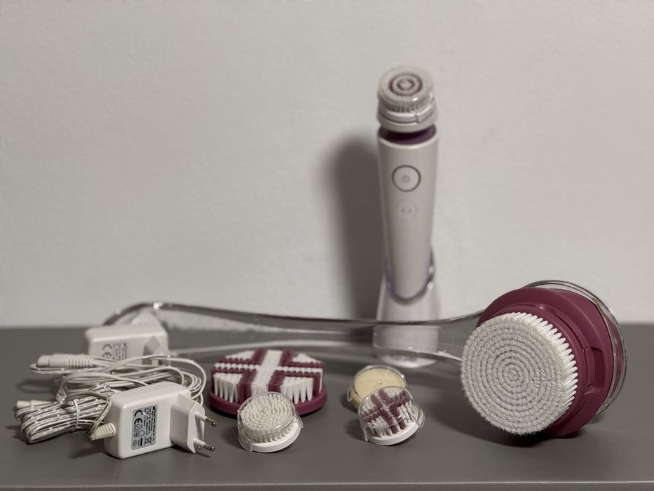 Комплект акумуляторних,водонепроникних щіток Beurer.Для лиця та тіла.