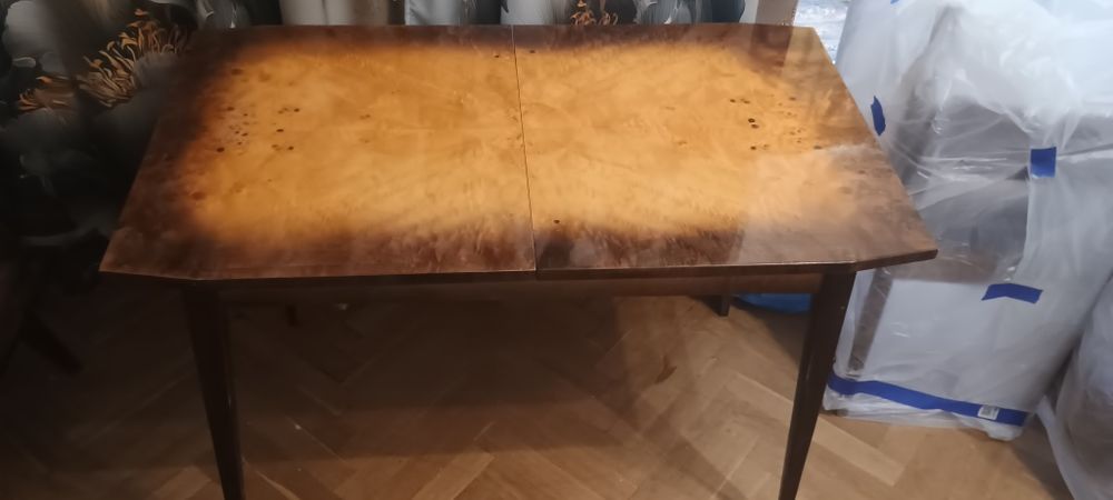 Komplet mebli wysoki połysk, kredens, stół, stolik