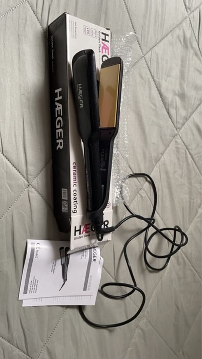 Alisador de Cabelo com Revestimento Cerâmico HAEGER GOLDEN SLEEK