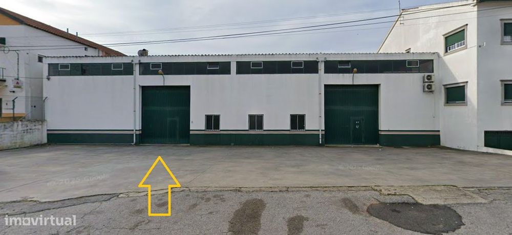 Armazém destinado a comércio em Laboeiro