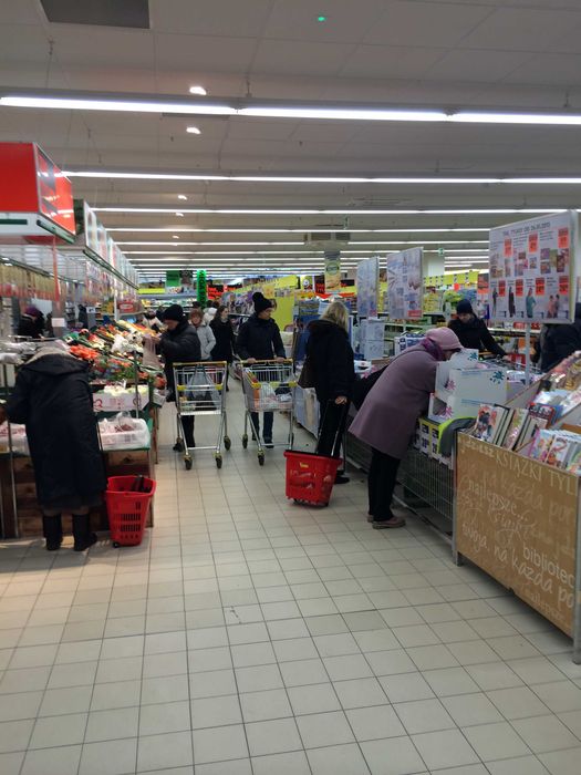 lokal handlowy/ usługowy przy Biedronce