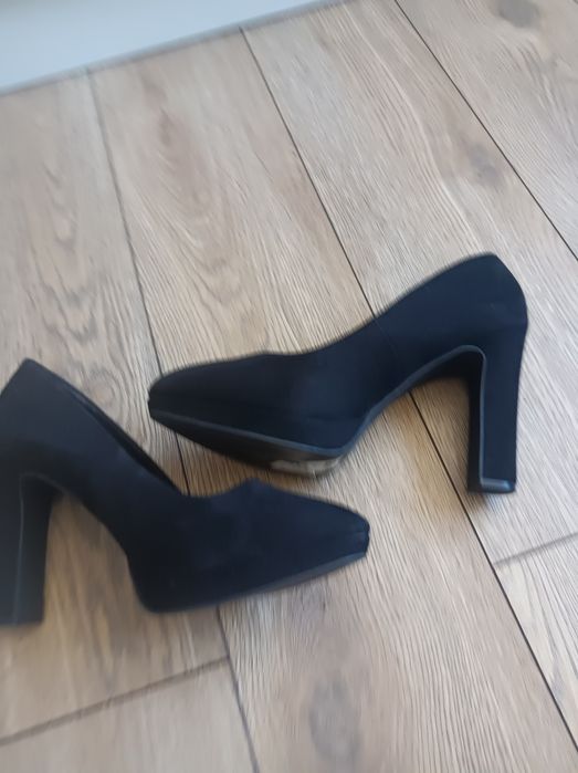 Czarne szpilki New Look