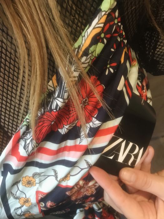 Топи Zara в ідеальному стані