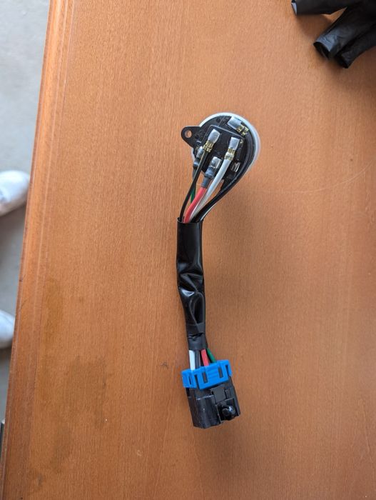 Kostka stacyjki kia cee 2009