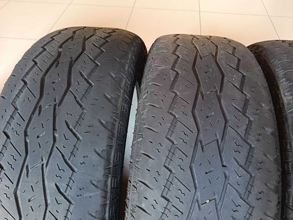 Комплект шин 235/60R18 TOYO A/T Plus Open Country Б/У