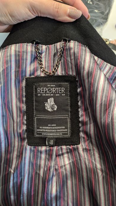 Krótki czarny płaszcz damski kurtka marki Reporter rozm.40