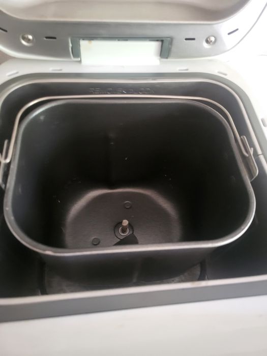 Хлебопечка Clatronic