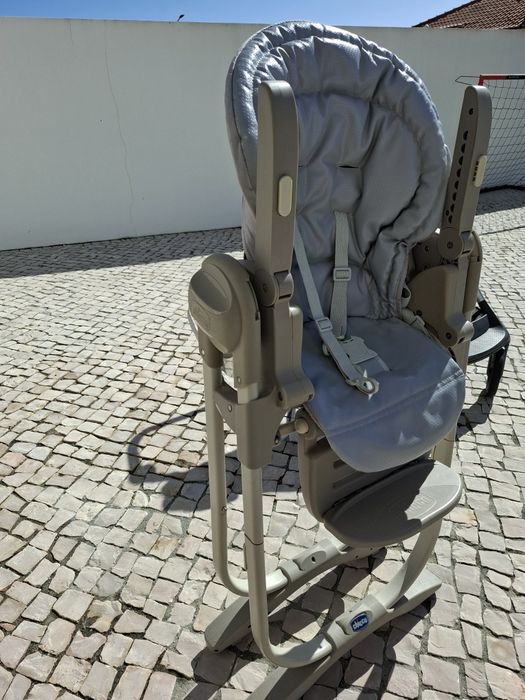 Espreguiçadeira e cadeira de refeição evolutiva