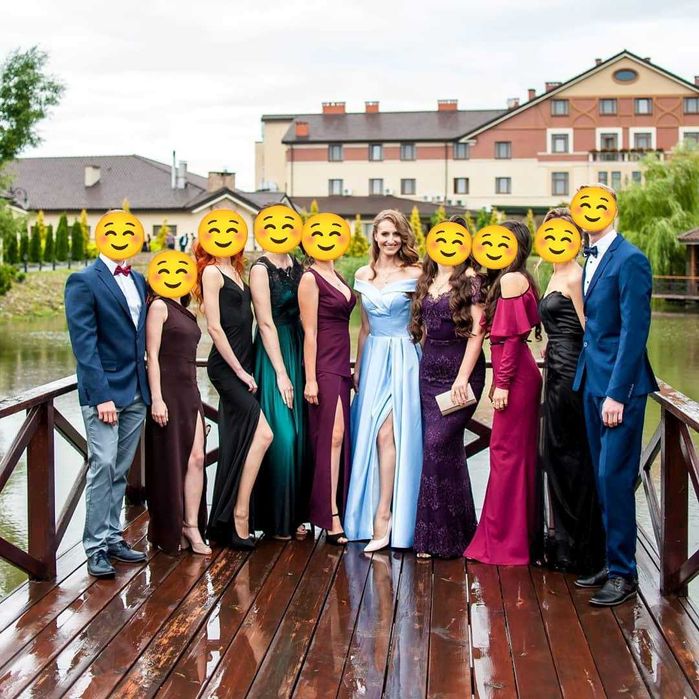 Вечірня сукня атласна блакитна Плаття