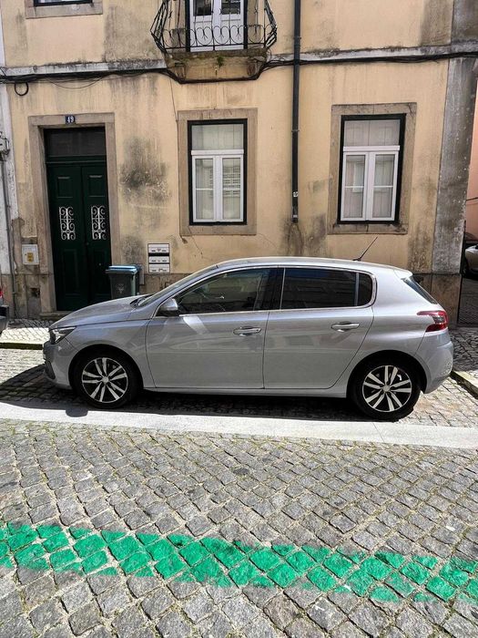 Peugeot 308 Ano - 2020, muito bem conservado!