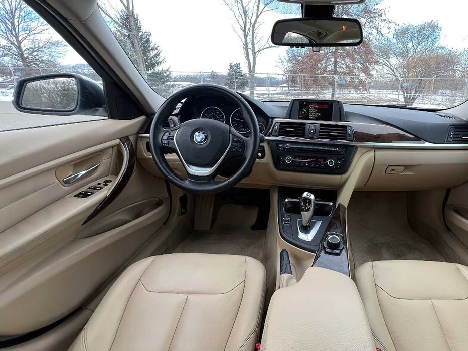 BMW 3 Series 328      2015