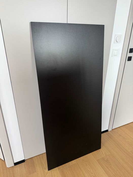 2 Blaty do biurka 138 × 67 cm – czarny i dekor drewna