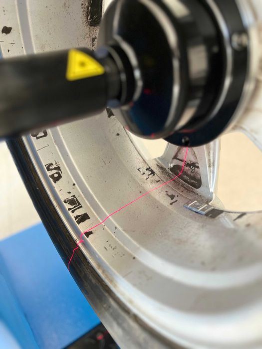 wyważarka profidyna +laser+ hamulec  + Montażownica PROFIMONT 1300