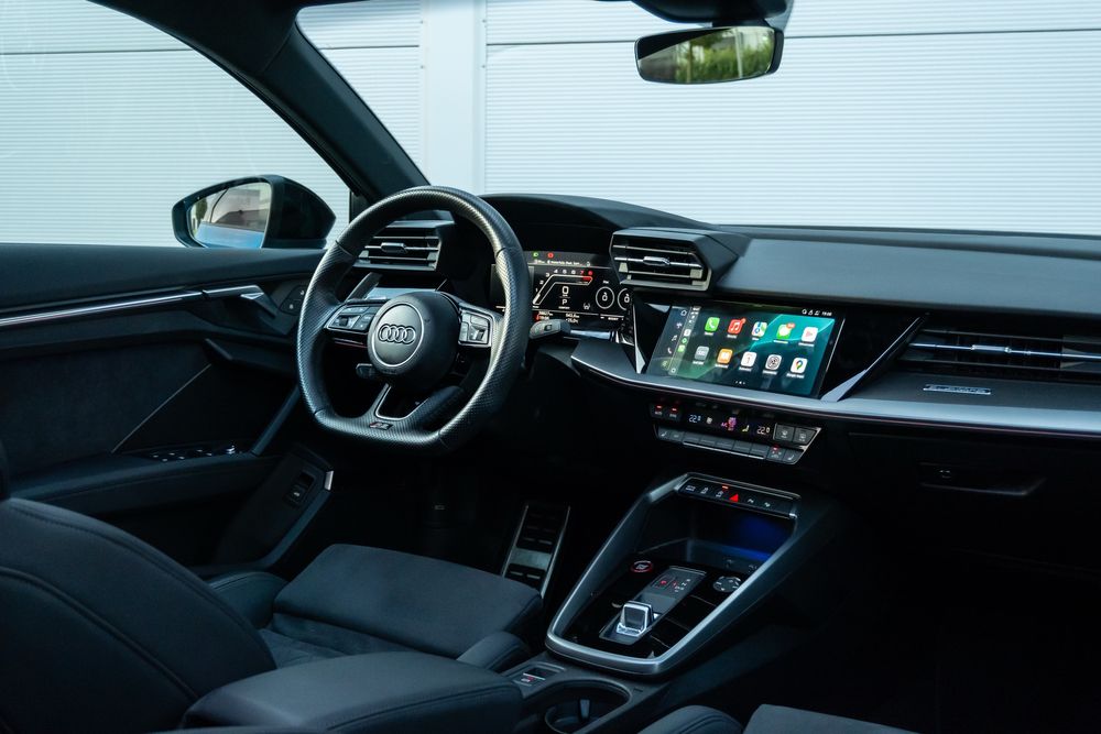 Wynajem AUDI RS3 3.8sek 0-100 Wypożyczalnia aut sportowych i premium