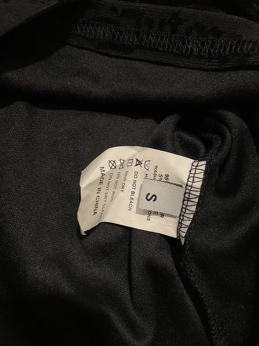 Святкова міні скуня по фігурі