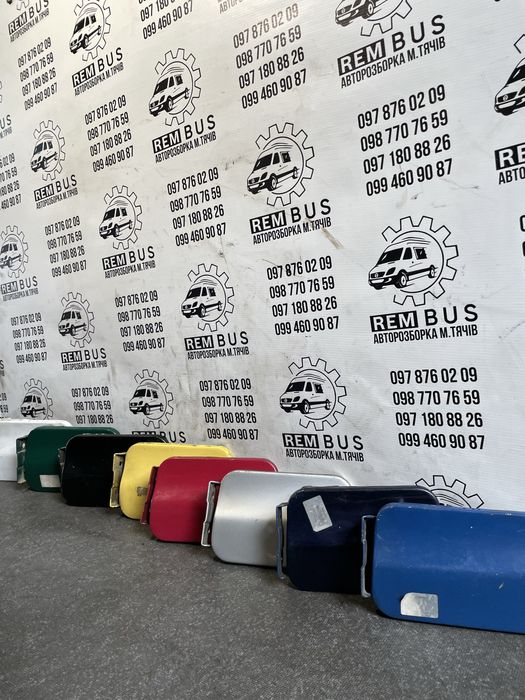 Лючок бензобака Vito w638  Віто 108