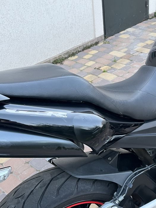 Продам Suzuki GSR 400