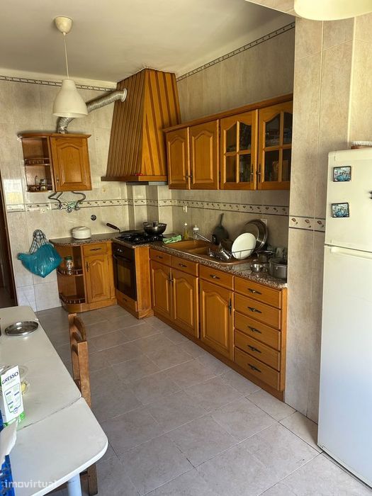 Excelente Apartamento T2 para Arrendamento (Sem Mobília)