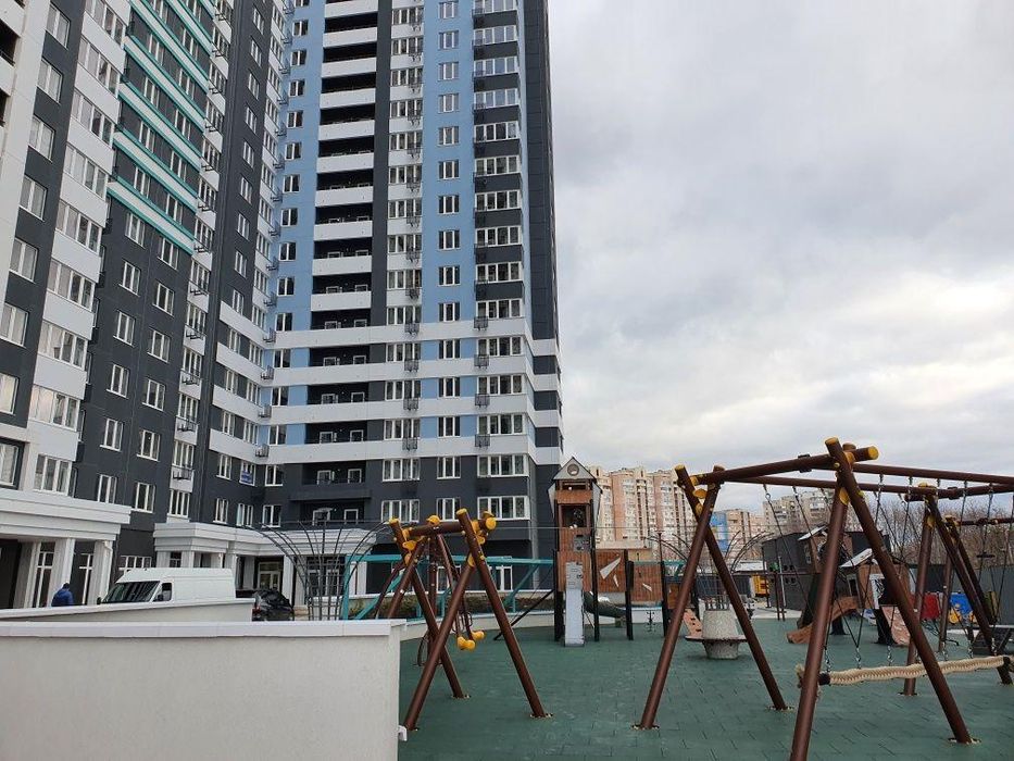 Продам 2-ком квартиру в жк Скай Сіті(680-728)