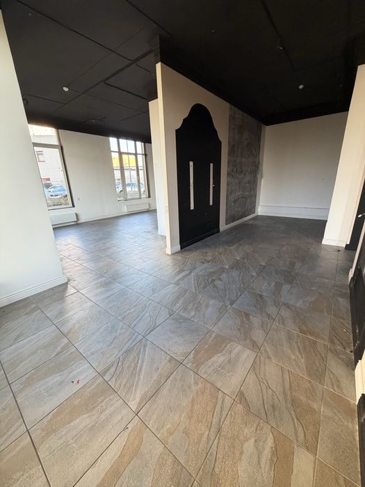 Комерційне приміщення зі світлом! ЖК Севен завжди є світло!