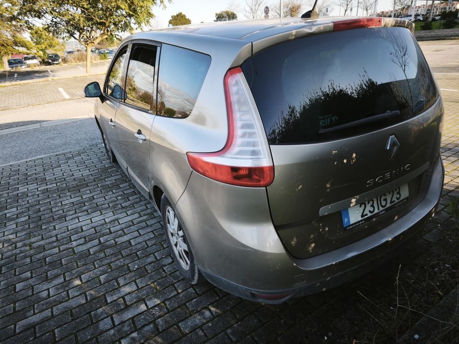 Renault Grand Scenic 1.5 DCI 110cv 7L