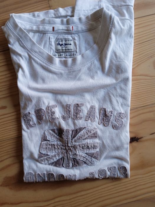 T shirts diversas marcas tamanhos e feitios