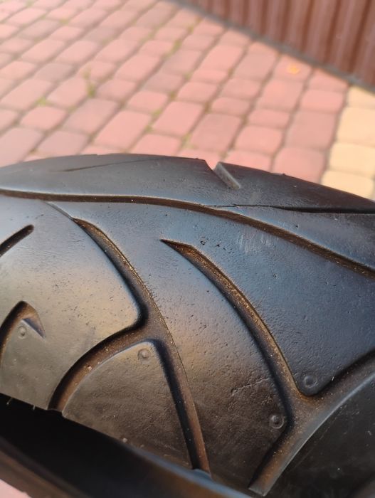 Opona motocyklowa 110/70R16