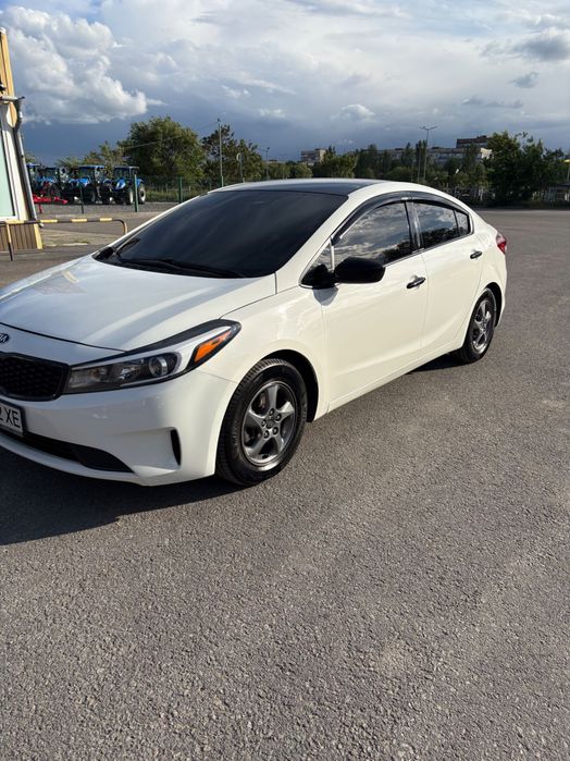 Kia Forte 2017 LX • 2.0 MPI • Отличное состояние, родной пробег.