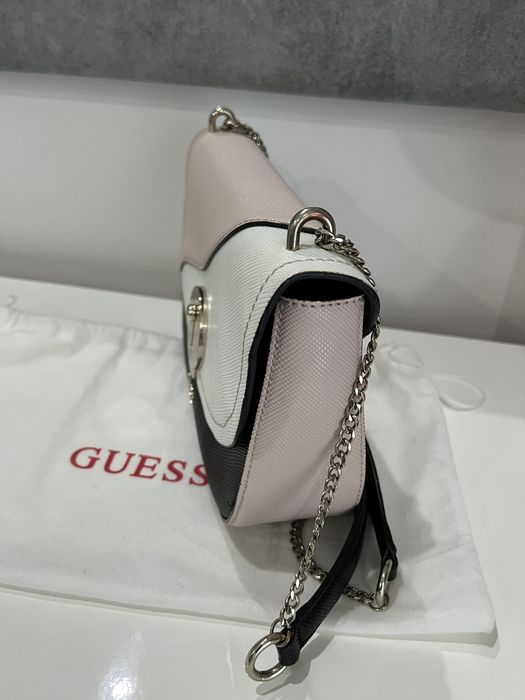 Mala Guess como nova