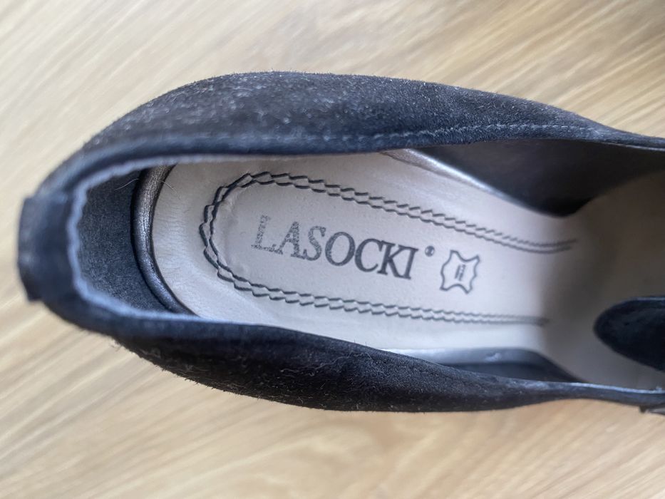 Buty na słupku Lasocki czarne r 35