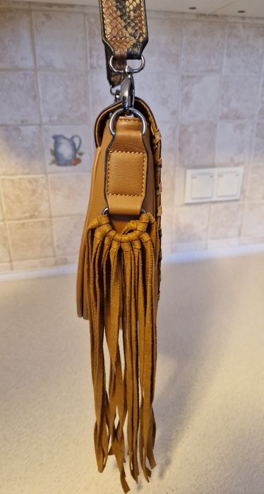 Torebka Reserved, motyw skóra węża