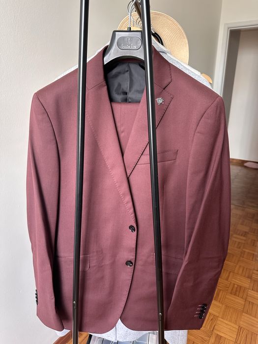 Fato Masculino Slim Fit – Estilo Suits