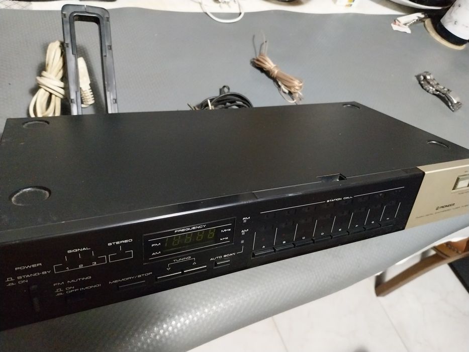 Radio sintonizador ( tuner ) pioneer TX 930  como novo