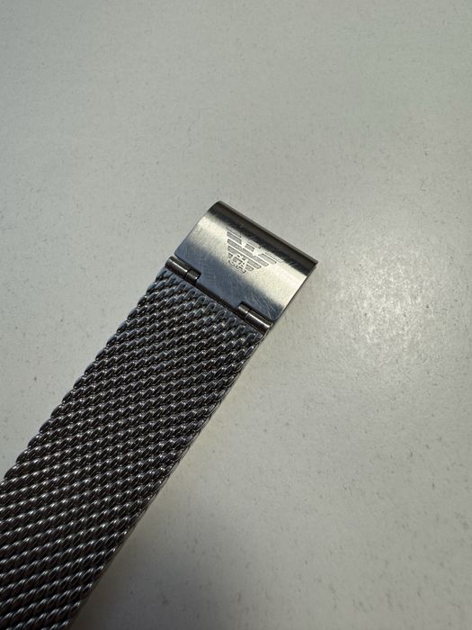 Продам часы Emporio Armani