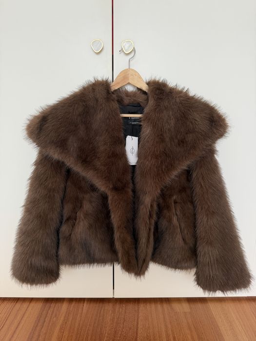 Casaco de pêlo castanho Stradivarius