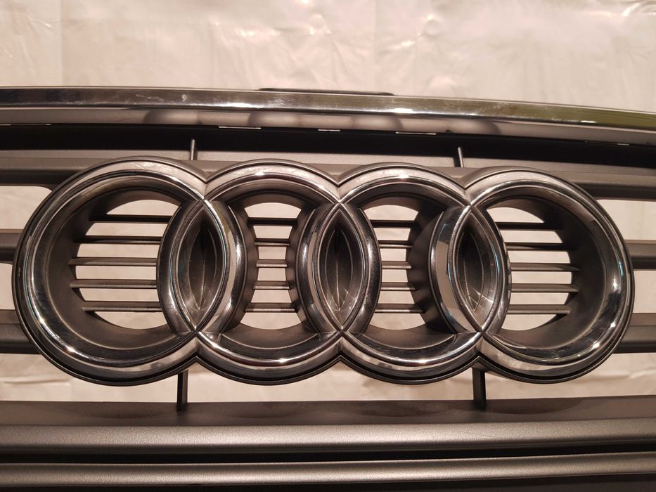 Zderzak przedni atrapa przód 8XA Audi A1 14-18 lift