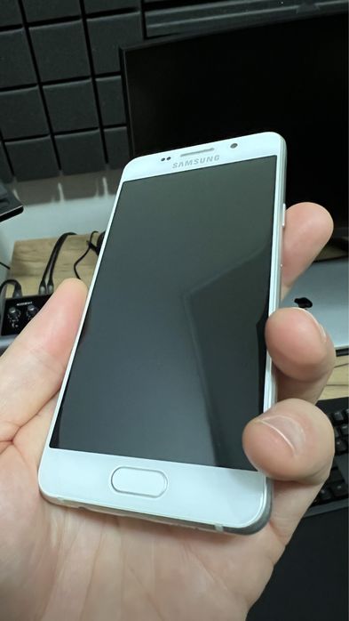 Телефон Samsung  S10 a30