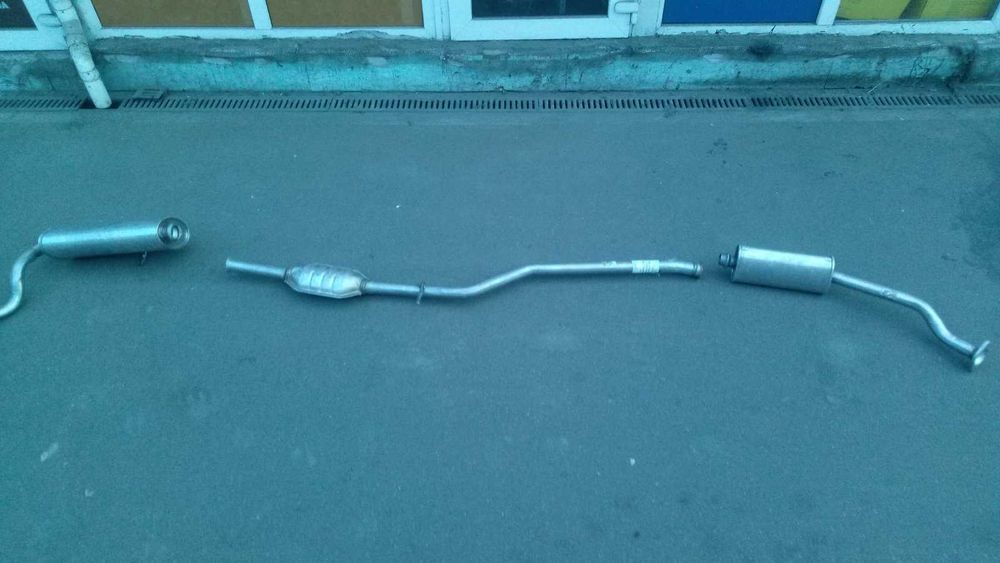 Труба приемная Citroen Berlingo, Peugeot Partner 1.9 D 1999 -