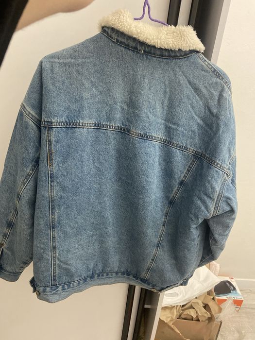 Чоловіча джинсова куртка на овчині зимова утеплена хутром блакитна