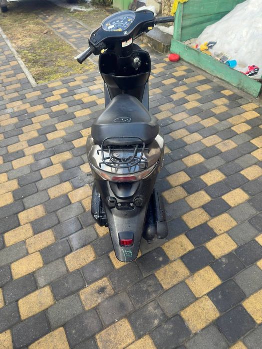 Скутер хонда ямаха сузукі honda yamaxa