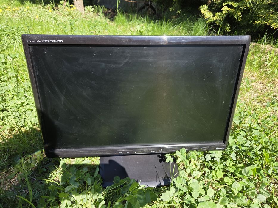 Monitor IIYAMA E2208HDD