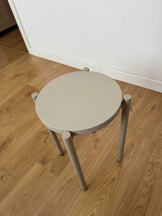 Okrągły Taboret H&M