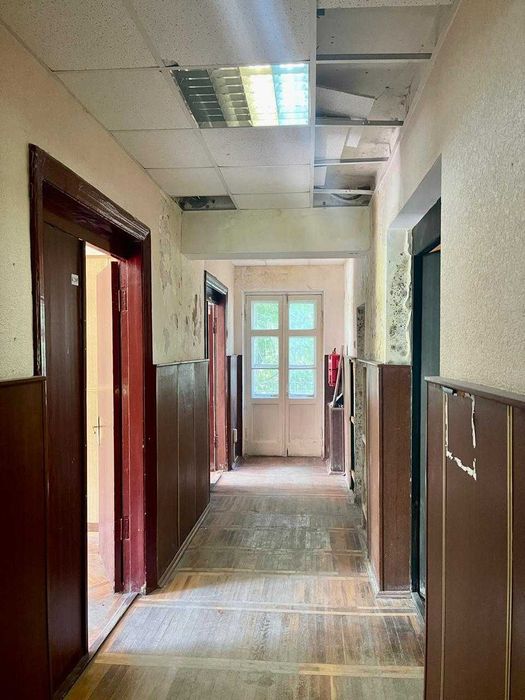 Аренда здания на Печерске 680 м2. + своя территория  13 сот.