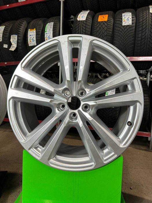Диски вживані 5x112 R20 9J ET28 DIA66.5 Audi (4M0 601 025 CL) | CN34