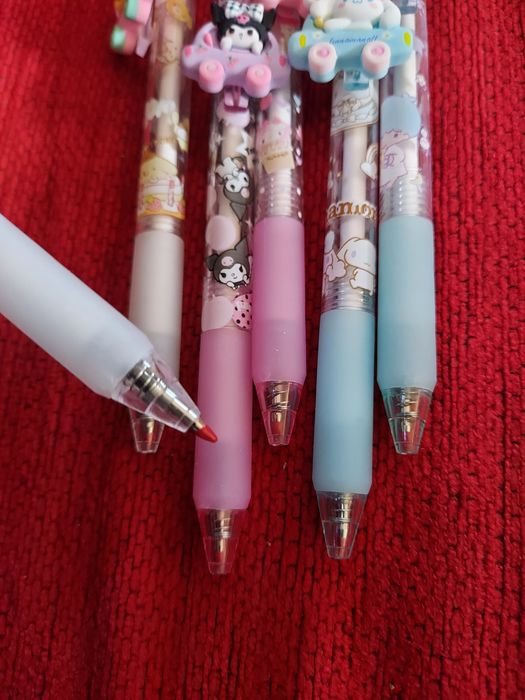 Kuromi hello kitty canetas