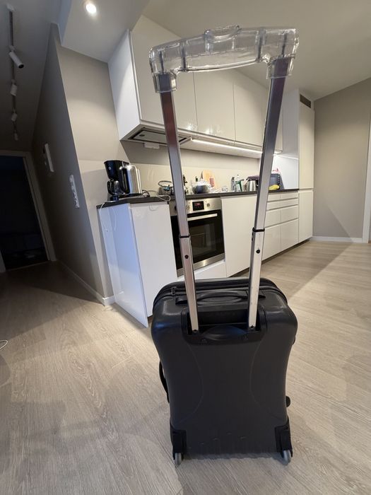 Валіза Pierre Light для подорожі   розмір М