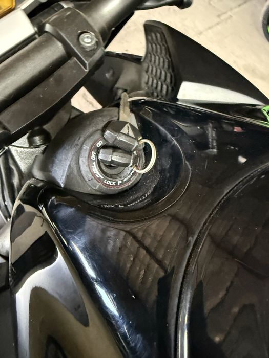 Японський мотоцикл Kawasaki Z 1000 17 тис км кавасакі нінзя