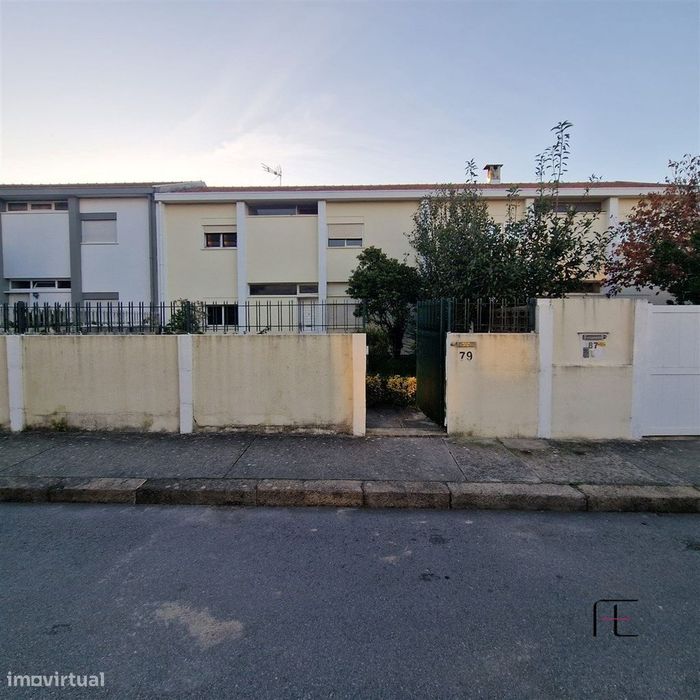 Moradia em Banda T4 Arrendamento em Ramalde,Porto